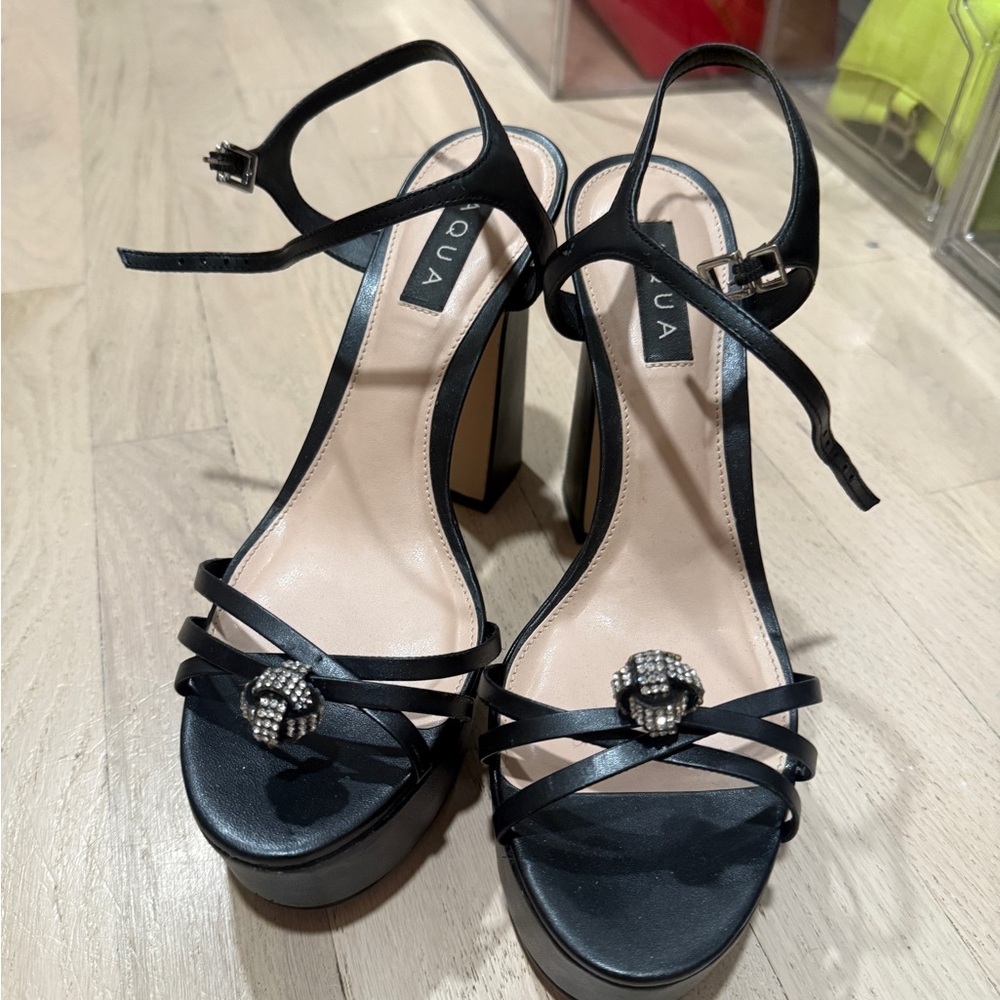 Aqua Elegant Black Strappy Heels